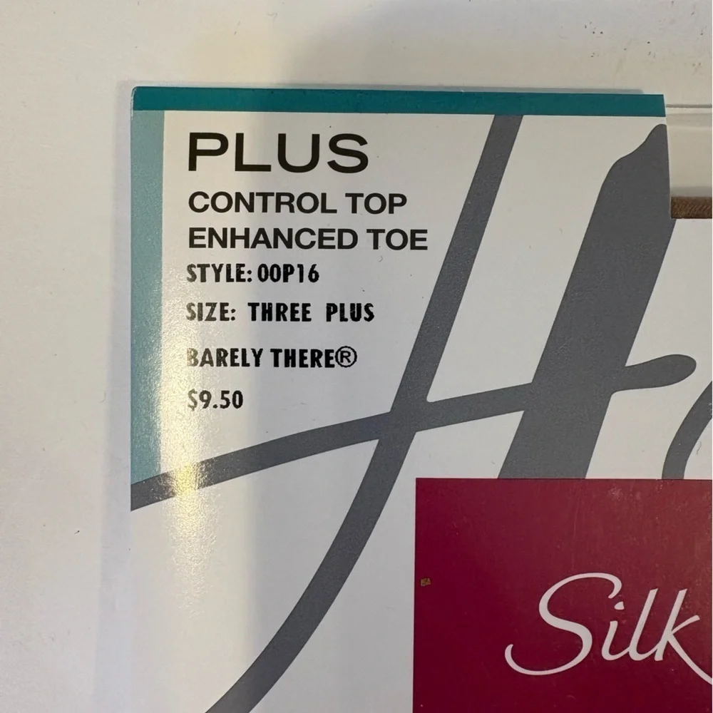 Hanes Silk Reflections Silky Sheer nylons pantyhose 4 packs size 3 plus NWT